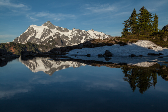 Mount Shuksan Reflected in tarn at Artist Point