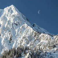 Big Four Mountain and Setting Moon