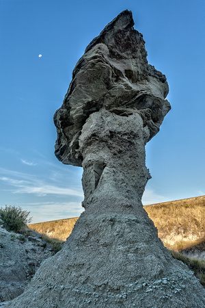 Balanced Rock of the Badlands